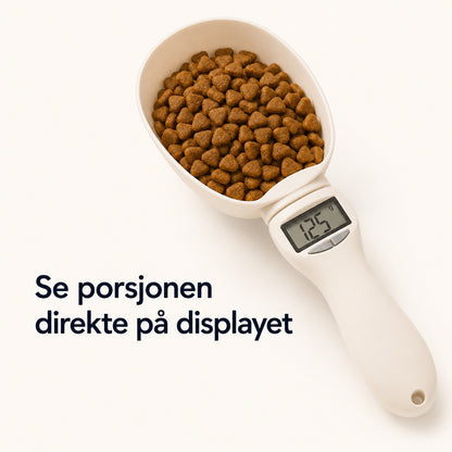 Nærbilde av displayet på digital måleskje for hundefôr